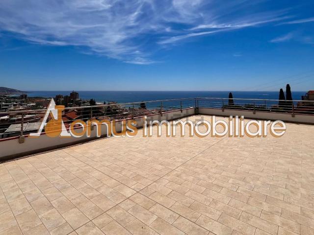Appartamento in vendita di 92 m² in Via Castelletti