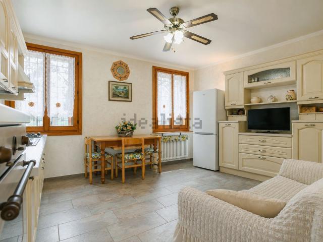 Appartamento in vendita di 92 m² in Via Cavour, 38