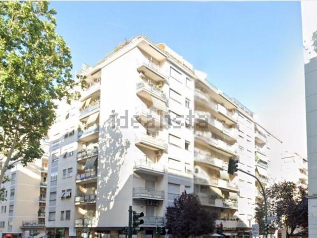 Appartamento in vendita di 92 m² in Via Cipro, 53