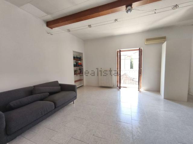 Appartamento in vendita di 92 m² in Via Dante, 95