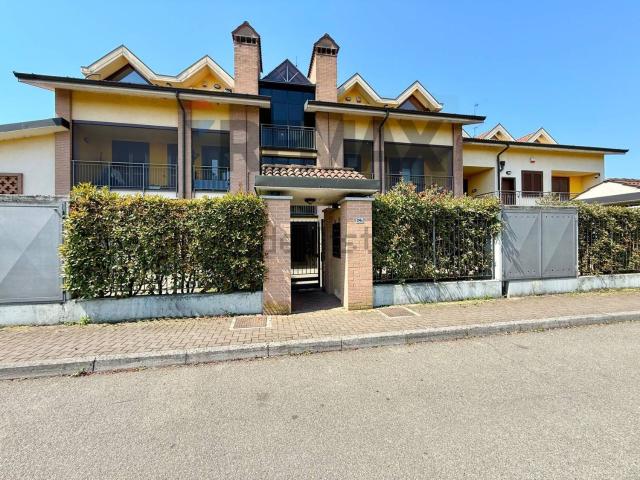 Appartamento in vendita di 93 m² in Via della Tavolera, 24