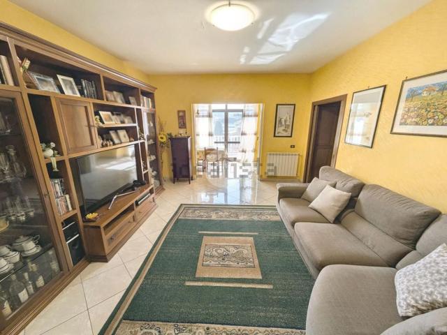 Appartamento in vendita di 92 m² in Via della Stazione di Ciampino, 112