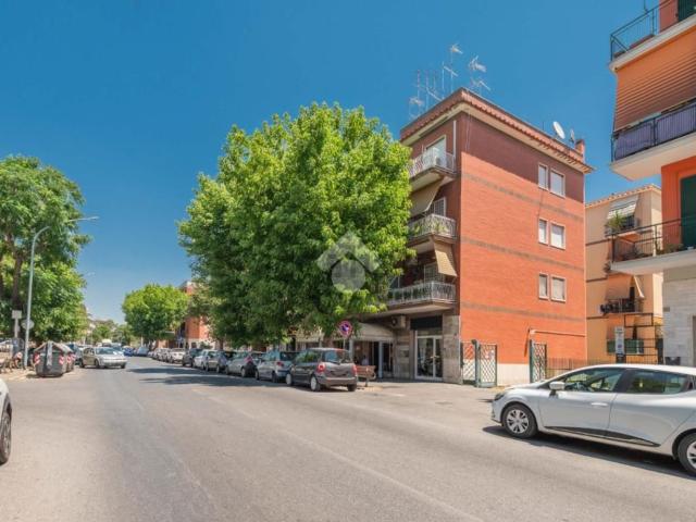 Appartamento in vendita di 92 m² in Via di Torrevecchia