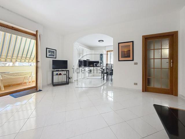 Appartamento in vendita di 92 m² in Via Domenico Alberto Azuni