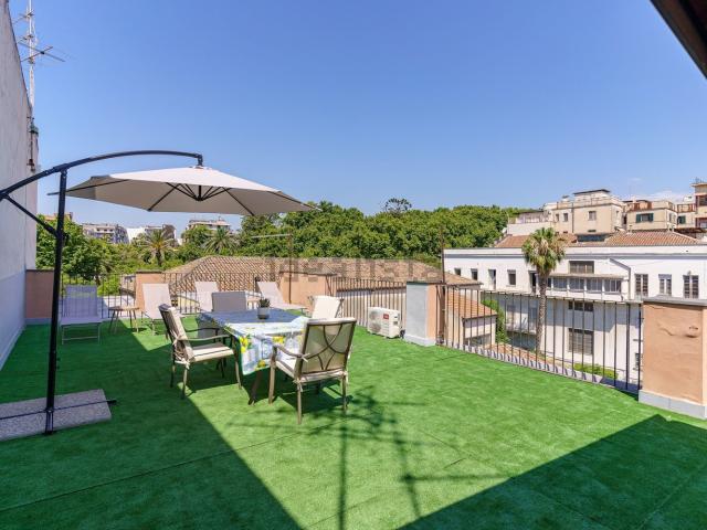 Appartamento in vendita di 92 m² in Via Etnea, 261