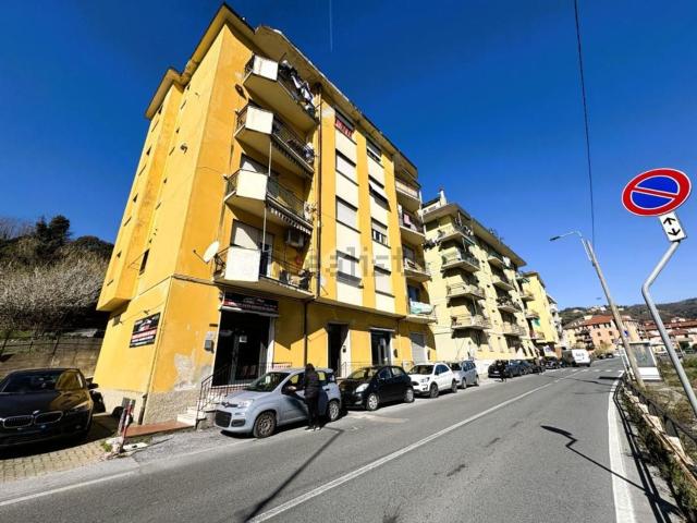 Appartamento in vendita di 92 m² in Via Fratelli Canepa, 96
