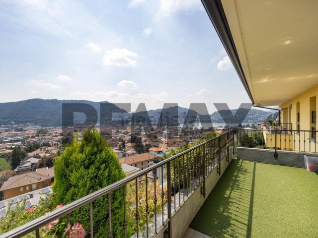 Appartamento in vendita di 92 m² in Via Francesco Crispi, 43