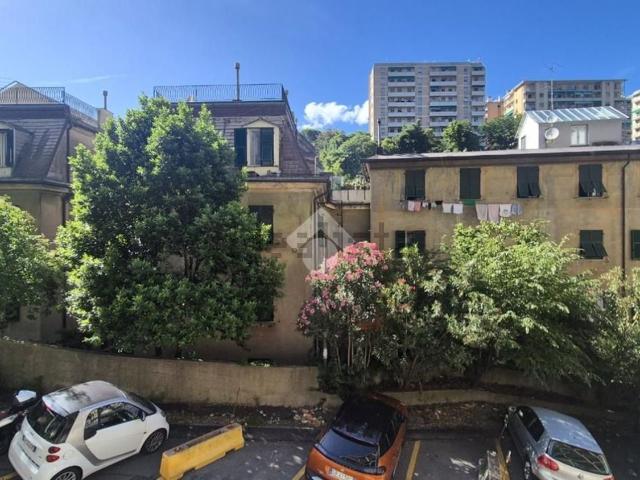 Appartamento in vendita di 92 m² in Via Francesco Pastonchi