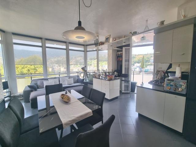 Appartamento in vendita di 92 m² in Via Galileo Galilei, 61