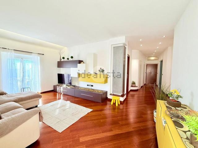 Appartamento in vendita di 92 m² in Via Giacomo Puccini, 17