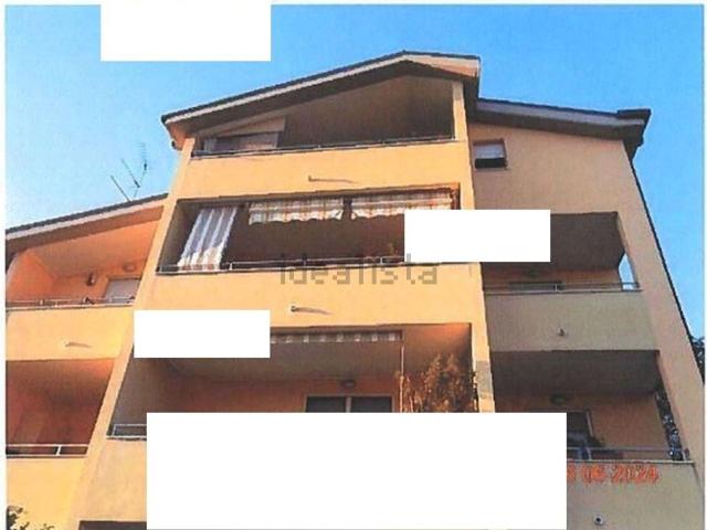 Appartamento in vendita di 92 m² in Via Giulio Monteverde, 12