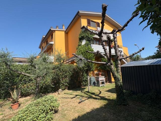 Appartamento in vendita di 92 m² in Via Giuseppe Toniolo