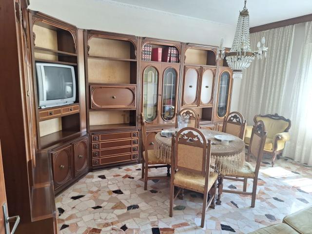 Appartamento in vendita di 92 m² in Via Lavaredo, 4