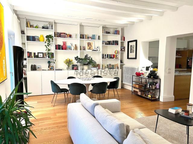 Appartamento in vendita di 92 m² in Via Lecco, 6
