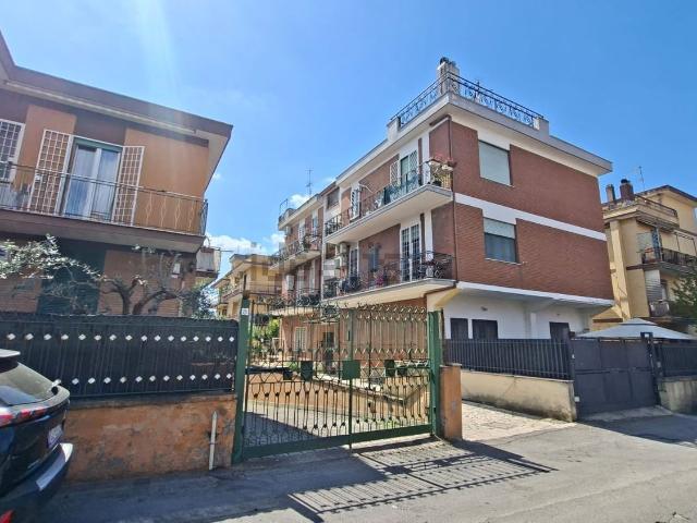 Appartamento in vendita di 92 m² in Via Lercara Friddi