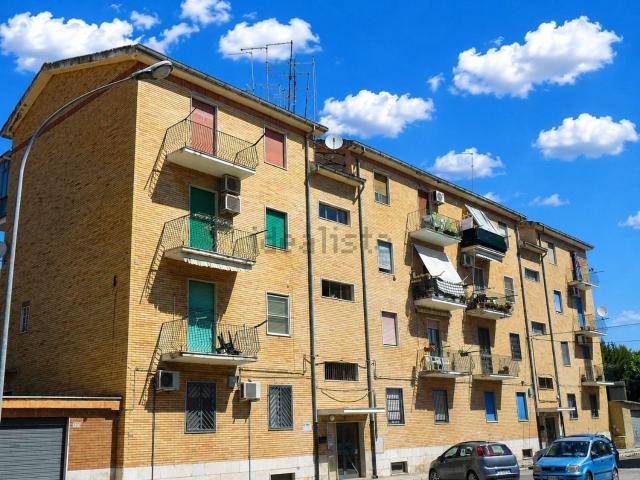 Appartamento in vendita di 92 m² in Via Luigi Sbano, 79