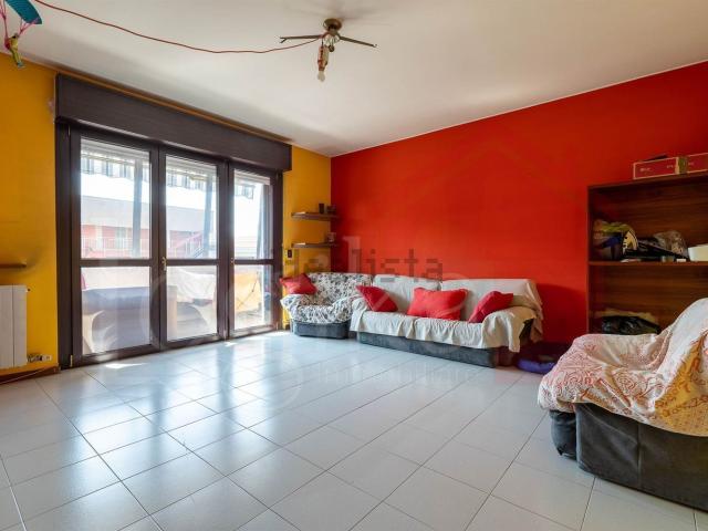 Appartamento in vendita di 92 m² in Via Marche, 2