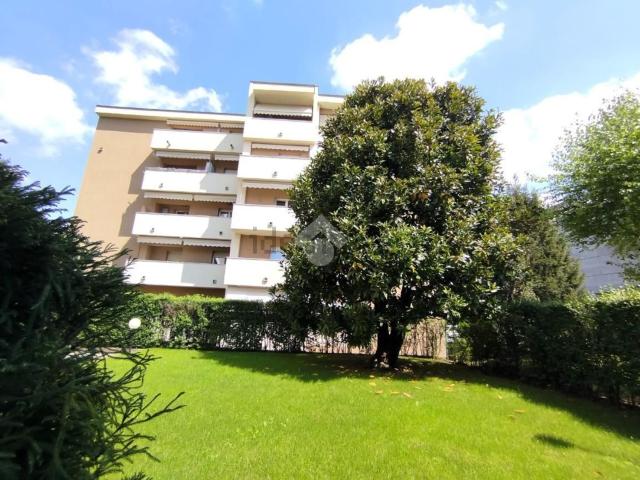 Appartamento in vendita di 92 m² in Via Monte Grappa, 68