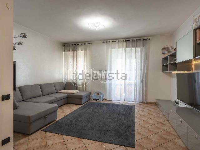 Appartamento in vendita di 92 m² in Via Monte Pennino
