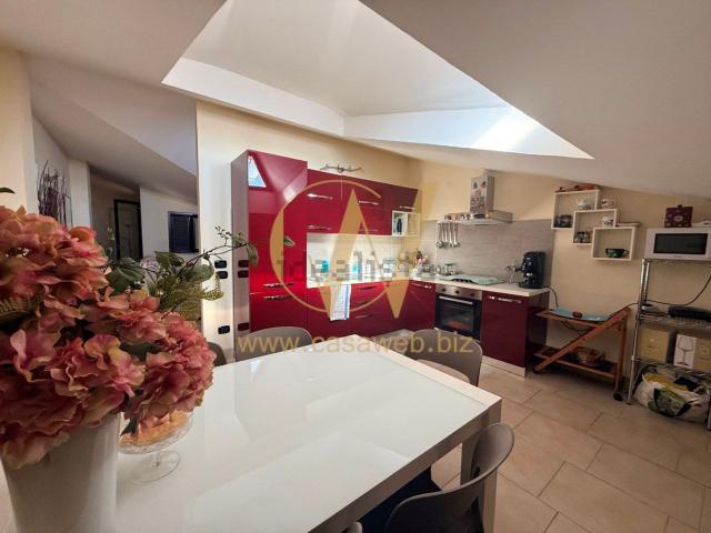 Appartamento in vendita di 92 m² in Via Nazionale Appia, 32