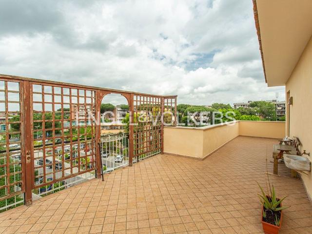 Appartamento in vendita di 92 m² in Via Nicola Maria Nicolai