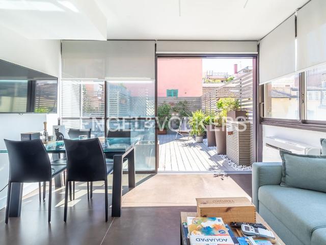 Appartamento in vendita di 92 m² in Via Ostilia