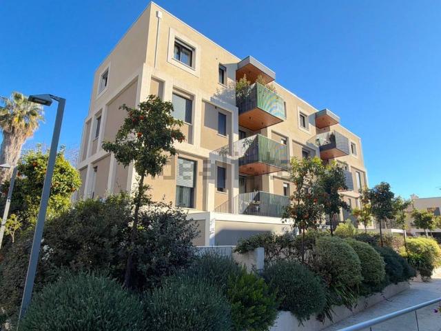 Appartamento in vendita di 92 m² in Via P. San Damiani, 4
