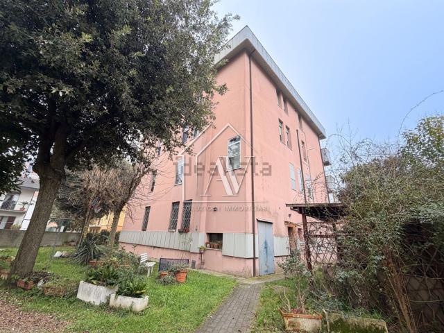 Appartamento in vendita di 92 m² in Via Panfilia, 70