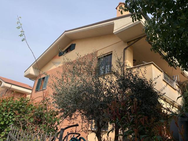 Appartamento in vendita di 92 m² in Via Paolo Fabbri
