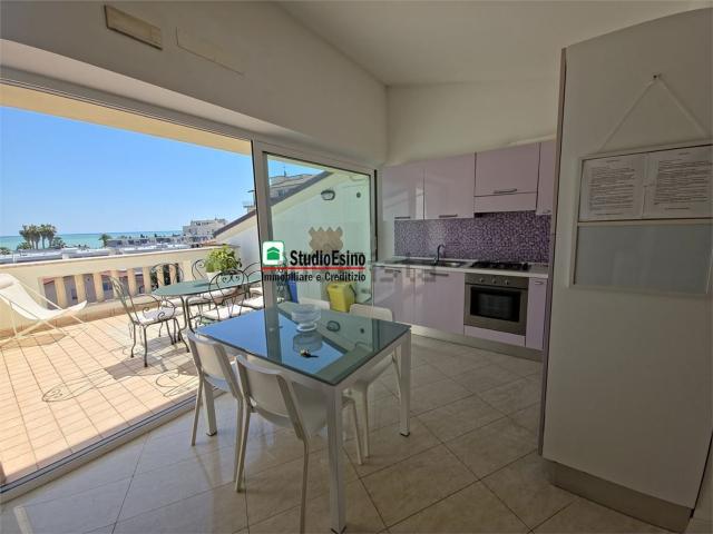 Appartamento in vendita di 92 m² in Via Parini, 22