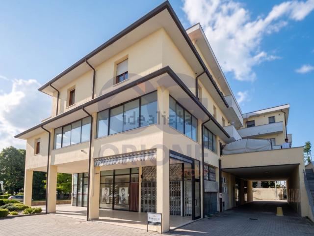 Appartamento in vendita di 92 m² in Via per Modena