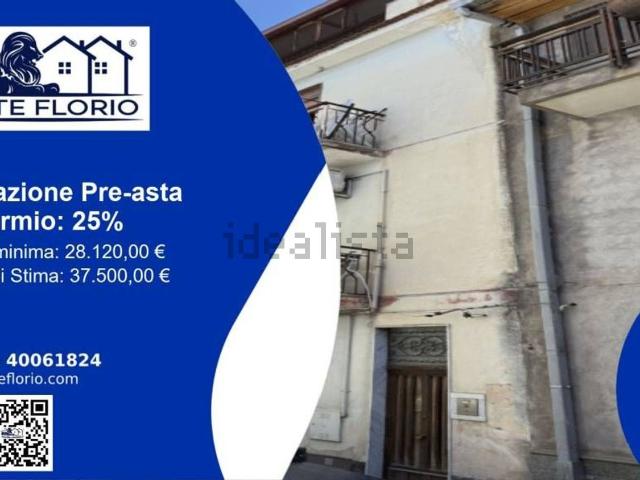 Appartamento in vendita di 92 m² in Via Scuderia