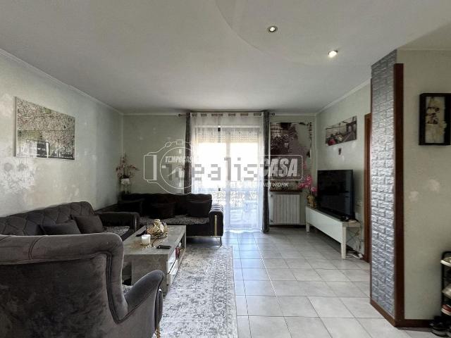 Appartamento in vendita di 92 m² in Via Sant&apos Angela Merici