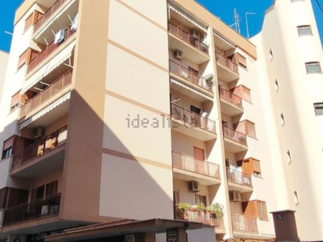 Appartamento in vendita di 92 m² in Via Santa Chiara D&apos Assisi, 18