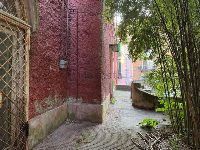 Appartamento in vendita di 92 m² in Via San Giacomo dei Capri