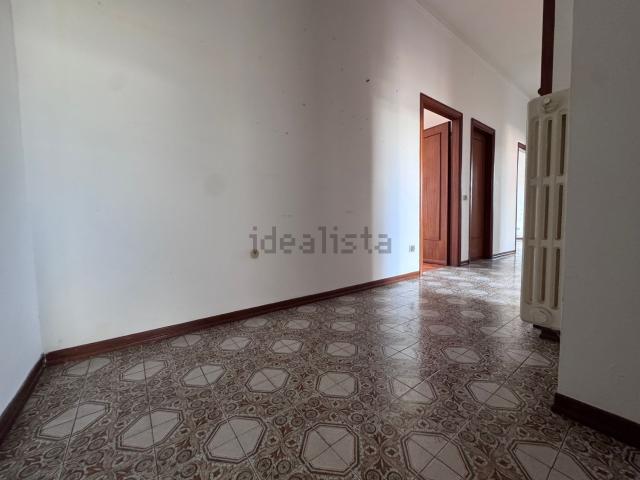 Appartamento in vendita di 92 m² in Via San Gimignano, 84