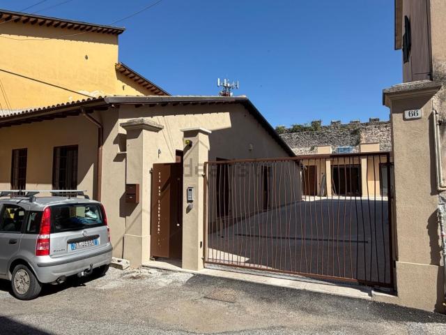 Appartamento in vendita di 92 m² in Via San Liberatore, 66