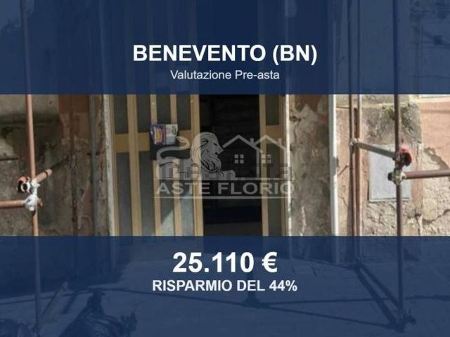 Appartamento in vendita di 92 m² in Via Salerno, 8