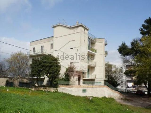 Appartamento in vendita di 92 m² in Viale Europa, 25