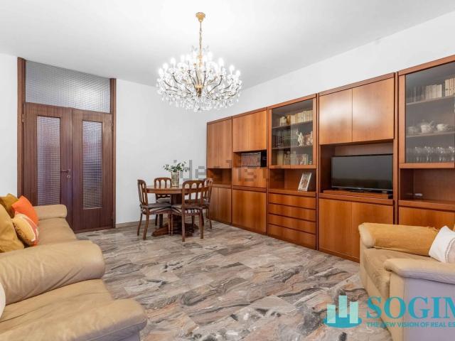 Appartamento in vendita di 92 m² in Viale Fulvio Testi, 176