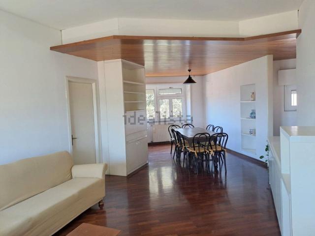 Appartamento in vendita di 92 m² in Viale Regina Margherita, 2