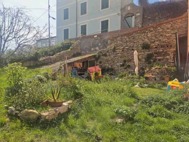 Appartamento in vendita di 97 m² in Salita di Granarolo