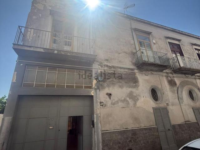 Appartamento in vendita di 97 m² in Via Tenente Arnaldo Carotenuto, 43