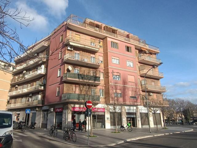 Appartamento in vendita di 97 m² in Via Teodorico, 14