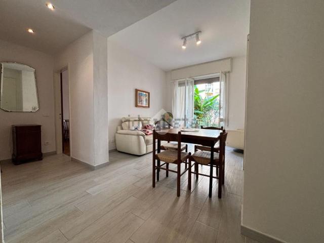 Appartamento in vendita di 97 m² in Via Tuia