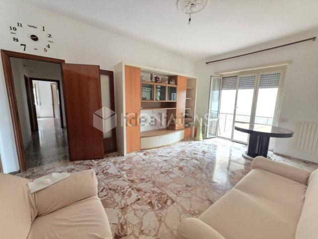 Appartamento in vendita di 97 m² in Via Vittorio Veneto