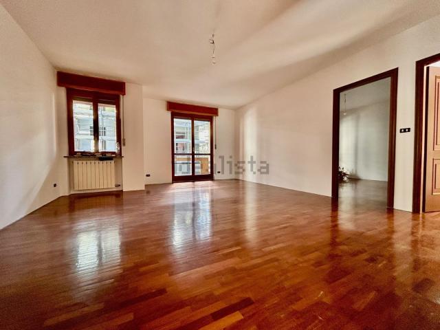 Appartamento in vendita di 97 m² in Via Vittorio Bersezio