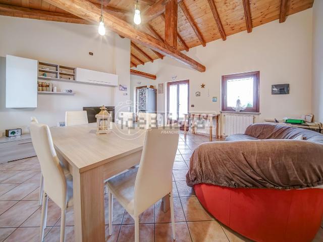 Appartamento in vendita di 97 m² in Via A. e L. Zanotti