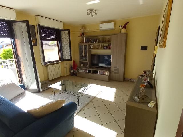 Appartamento in vendita di 97 m² in Via Alessandro Manzoni