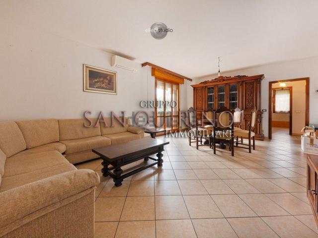 Appartamento in vendita di 97 m² in Via Antonio Meucci, 35